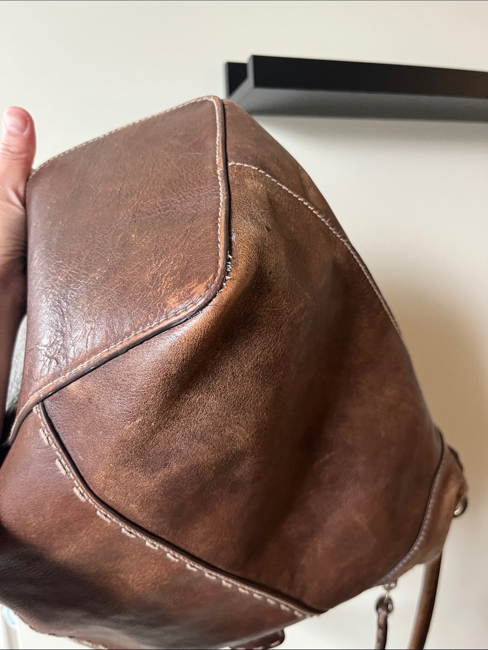 Club Monaco’s Brown Leather Shoulder Bag - Classic Hobo Tote - Picture 13 of 14
